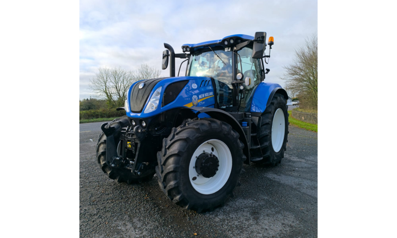 New Holland T7.230